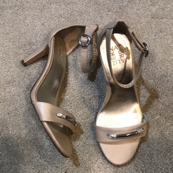 Naturalizer Ankle Strap Sandals with Rhinestone Metal Bar Accent-Size 9W - Picture 1 of 9